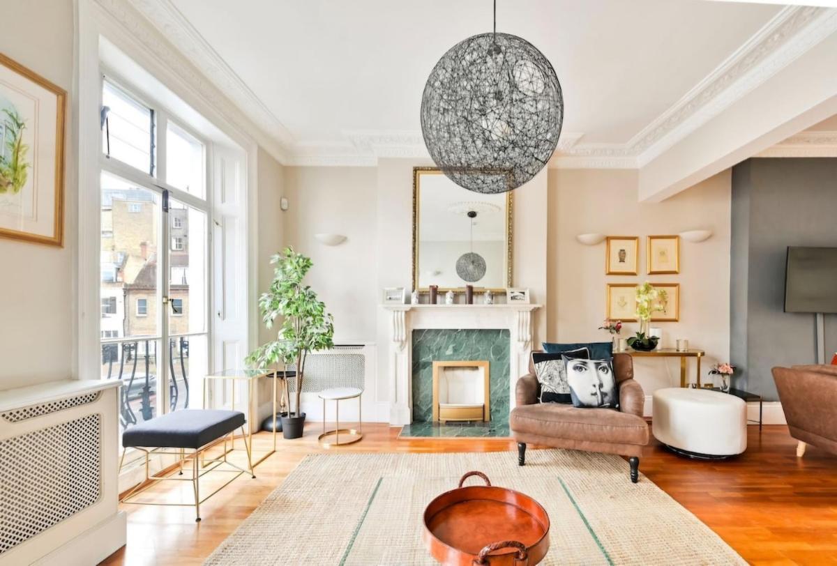 5 Bedrooms House In Chelsea Londra