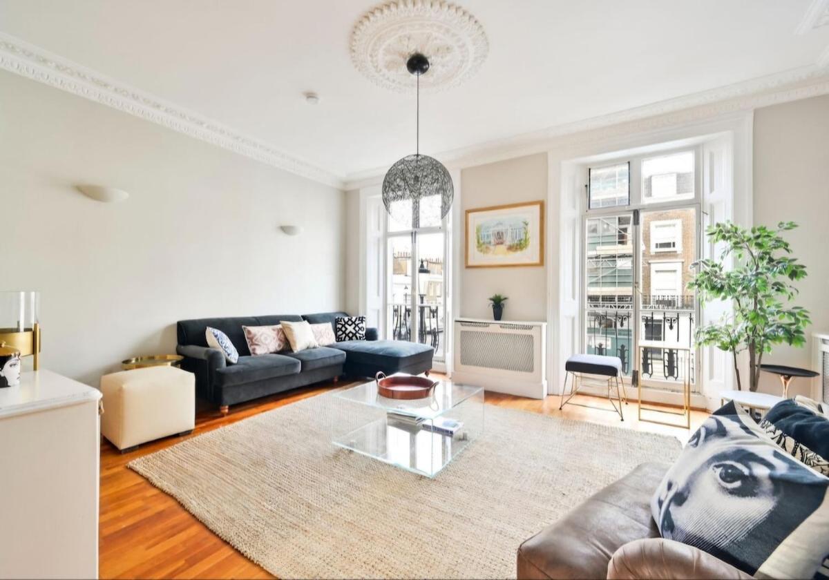 5 Bedrooms House In Chelsea Londra
